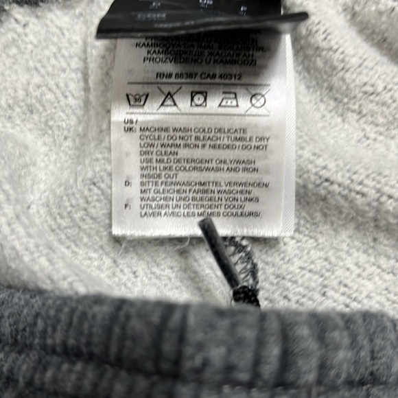 ADIDAS jogging pants - Picture 4 of 4